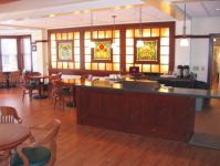 В магазинах и офисах